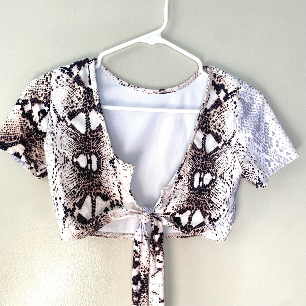 Shein Snake Print Crop Top Front Tie Blouse Black/ Tan Size Small
